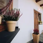 Проживание в семье Zakopianska Stodola